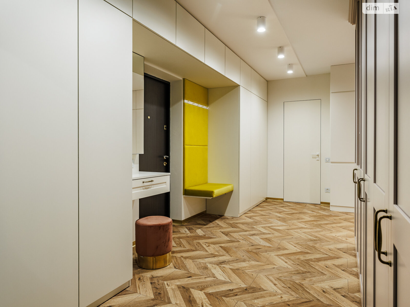 Продажа трехкомнатной квартиры в Киеве, на ул. Предславинская 40, район Саперное Поле фото 1