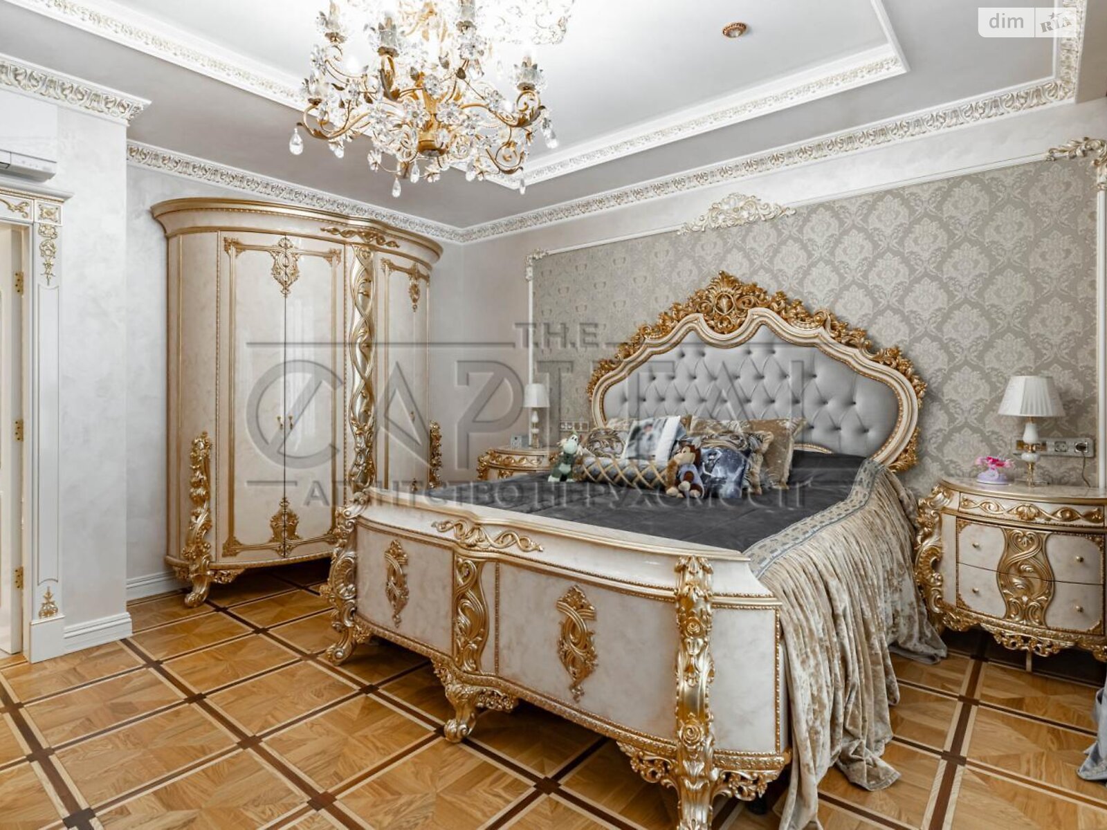 Продаж вісьмикімнатної квартири в Києві, на вул. Саперне Поле 5, район Саперне Поле фото 1 Продаж вісьмикімнатної квартири в Києві, на вул. Саперне Поле 5, район Саперне Поле фото 1