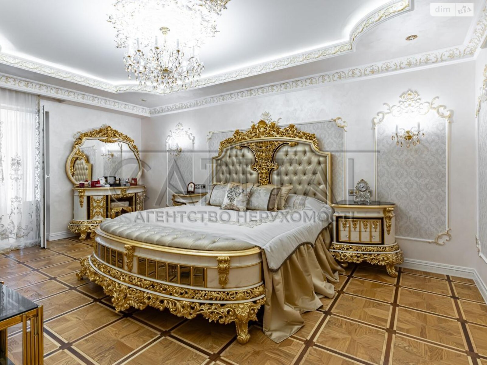 Продаж вісьмикімнатної квартири в Києві, на вул. Саперне Поле 5, район Саперне Поле фото 1 Продаж вісьмикімнатної квартири в Києві, на вул. Саперне Поле 5, район Саперне Поле фото 1