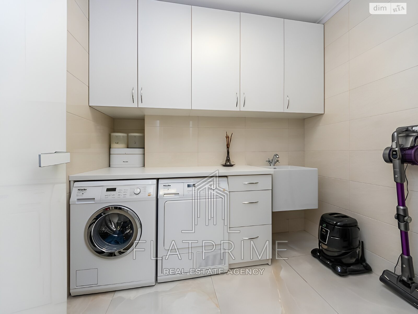 Продажа пятикомнатной квартиры в Киеве, на ул. Саперное Поле 3 корпус 2, район Саперное Поле фото 1 Продажа пятикомнатной квартиры в Киеве, на ул. Саперное Поле 3 корпус 2, район Саперное Поле фото 1