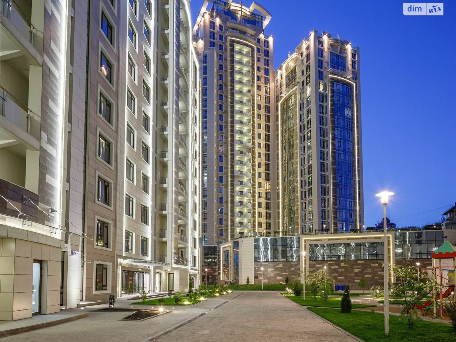 Продажа трехкомнатной квартиры в Киеве, на ул. Саперное Поле 3, район Саперное Поле фото 1 Продажа трехкомнатной квартиры в Киеве, на ул. Саперное Поле 3, район Саперное Поле фото 1