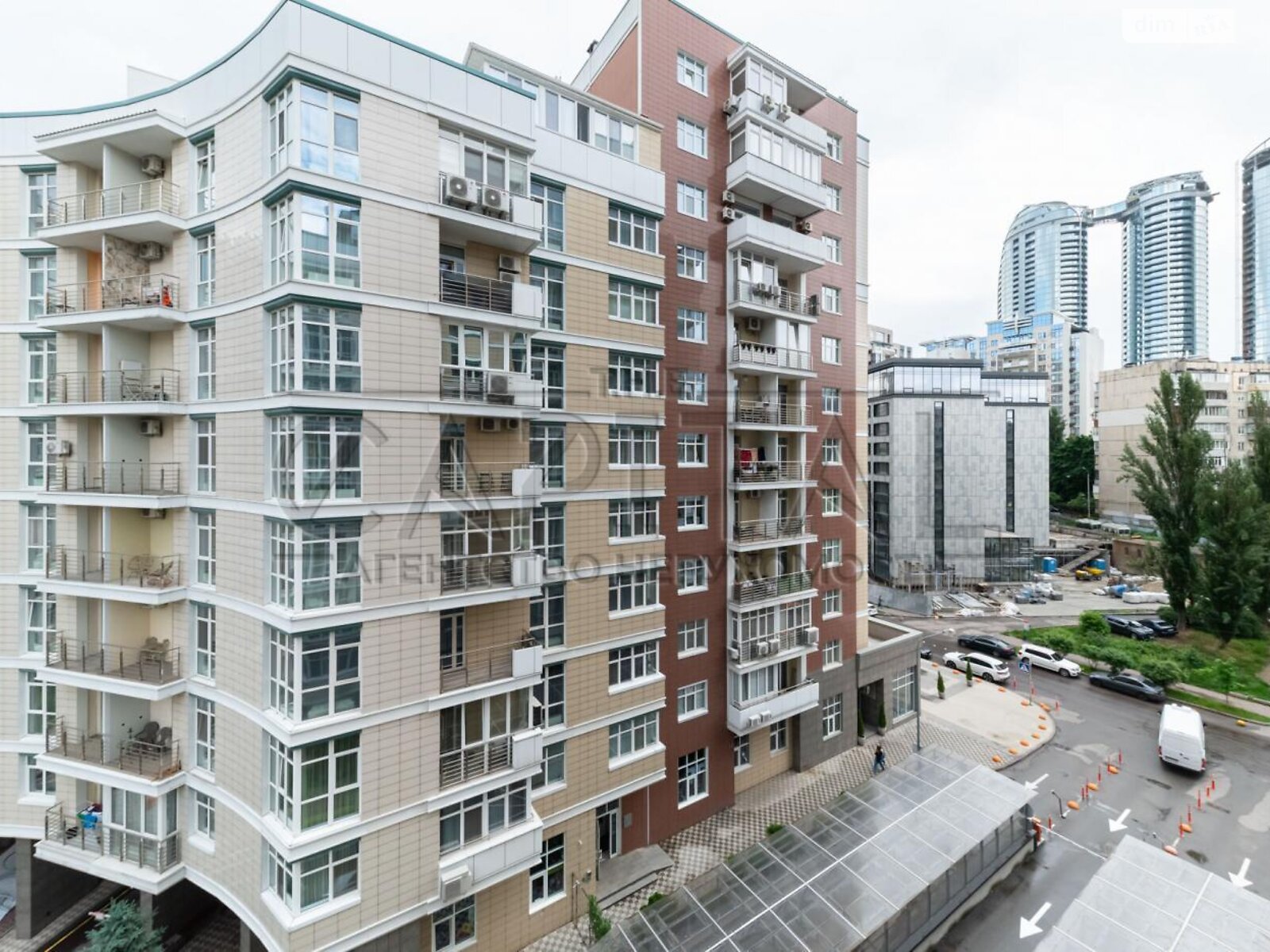 Продажа трехкомнатной квартиры в Киеве, на ул. Саперное Поле 12, район Саперное Поле фото 1 Продажа трехкомнатной квартиры в Киеве, на ул. Саперное Поле 12, район Саперное Поле фото 1