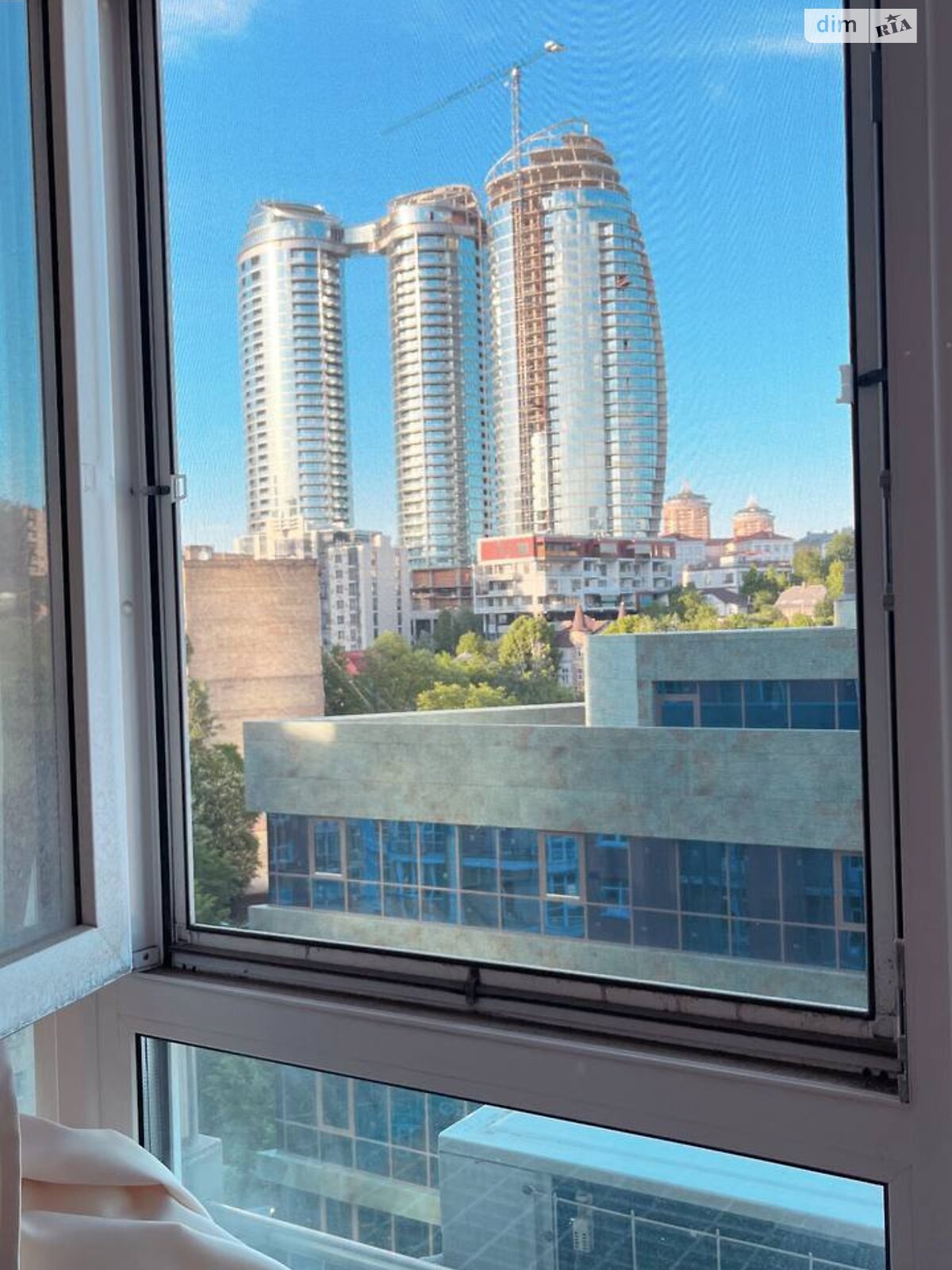 Продажа четырехкомнатной квартиры в Киеве, на ул. Саперное Поле 14/55, район Саперное Поле фото 1 Продажа четырехкомнатной квартиры в Киеве, на ул. Саперное Поле 14/55, район Саперное Поле фото 1