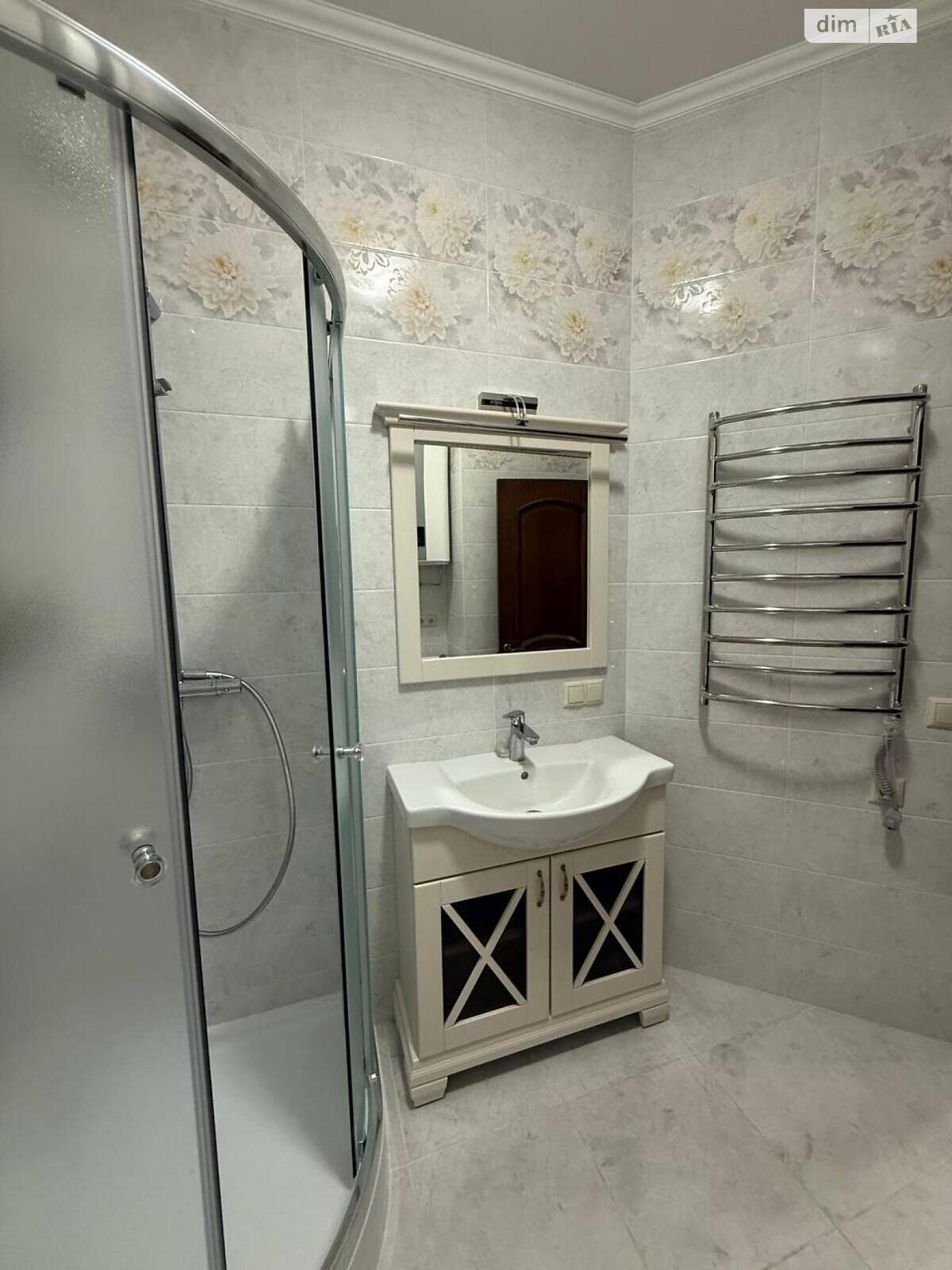 Продаж двокімнатної квартири в Києві, на вул. Саперне Поле 12, район Саперне Поле фото 1 Продаж двокімнатної квартири в Києві, на вул. Саперне Поле 12, район Саперне Поле фото 1