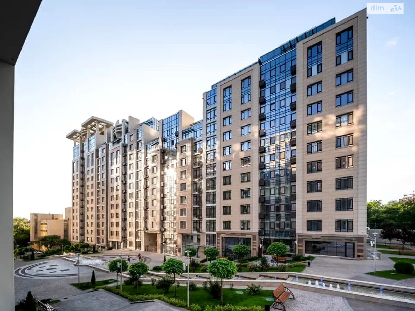 Продаж чотирикімнатної квартири в Києві, на вул. Саперне Поле 5, район Саперне Поле фото 1