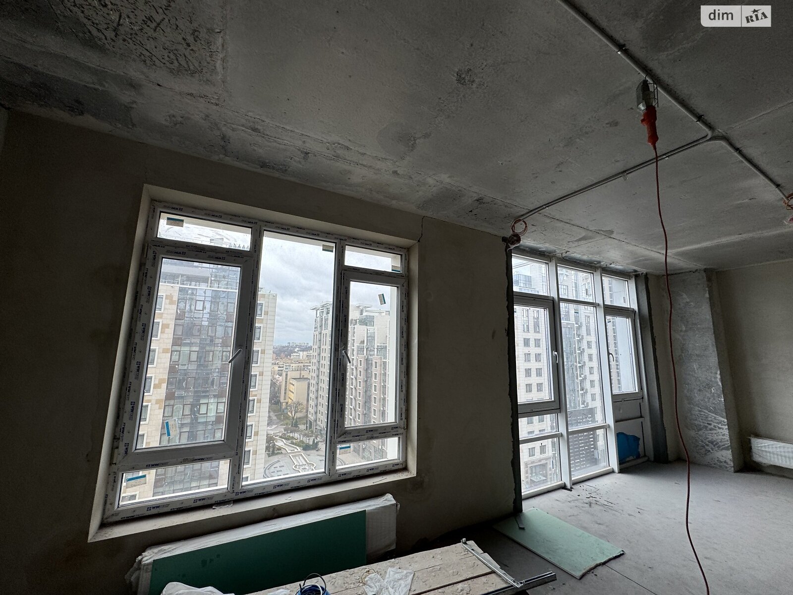 Продаж двокімнатної квартири в Києві, на вул. Саперне Поле 5А, район Саперне Поле фото 1