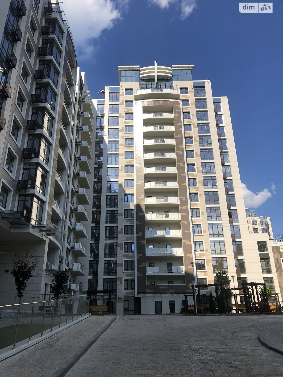 Продажа трехкомнатной квартиры в Киеве, на ул. Саперное Поле 5, район Печерский фото 1 Продажа трехкомнатной квартиры в Киеве, на ул. Саперное Поле 5, район Печерский фото 1