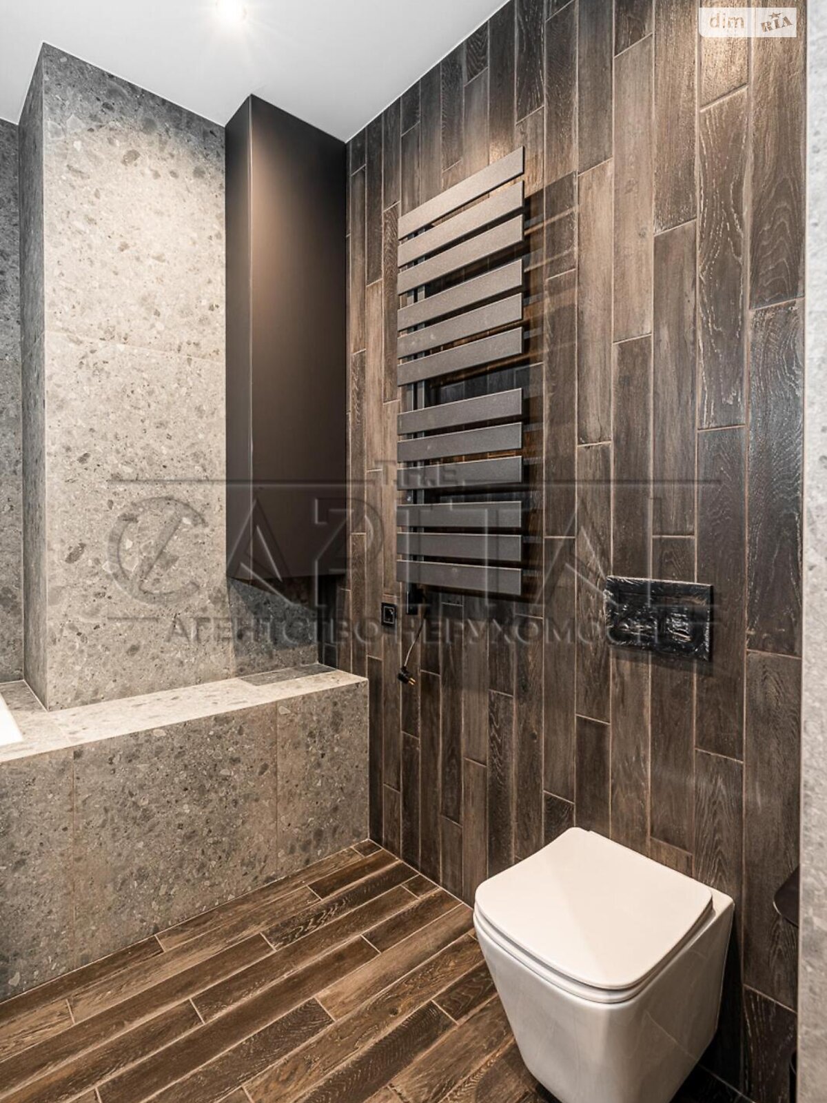 Продаж чотирикімнатної квартири в Києві, на вул. Саперне Поле 3, фото 1 Продаж чотирикімнатної квартири в Києві, на вул. Саперне Поле 3, фото 1