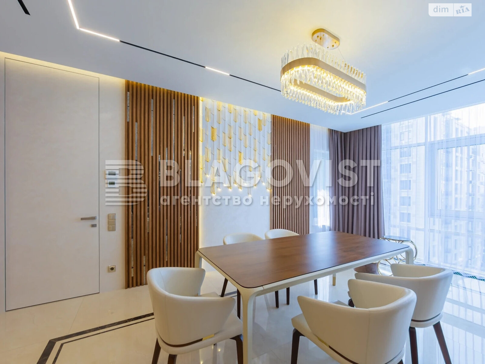 Продаж трикімнатної квартири в Києві, на вул. Саперне Поле 5А, фото 1