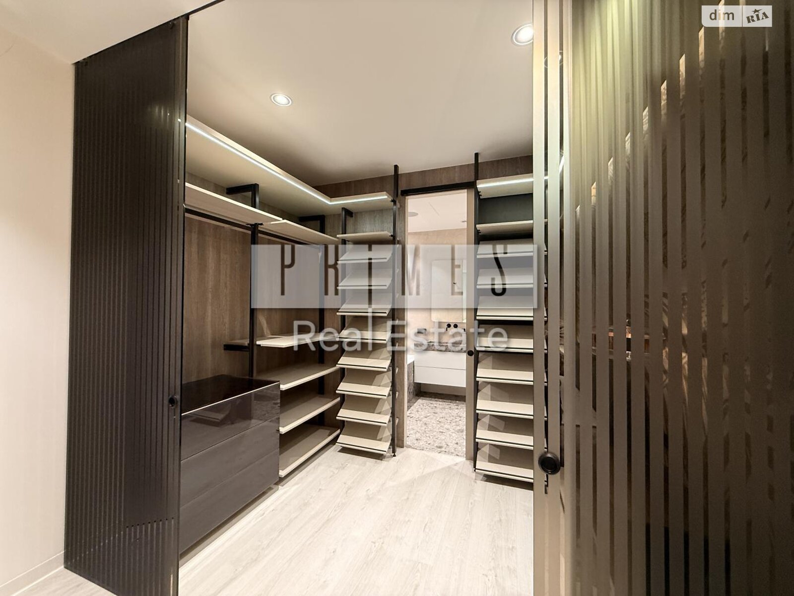 Продажа трехкомнатной квартиры в Киеве, на ул. Саперное Поле 3, фото 1