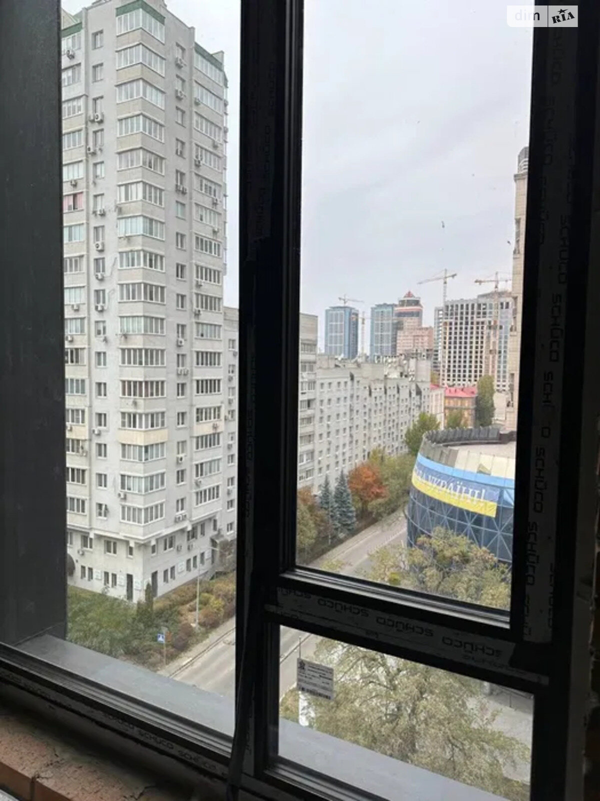 Продаж двокімнатної квартири в Києві, на вул. Василя Тютюнника 39, район Саперне Поле фото 1 Продаж двокімнатної квартири в Києві, на вул. Василя Тютюнника 39, район Саперне Поле фото 1
