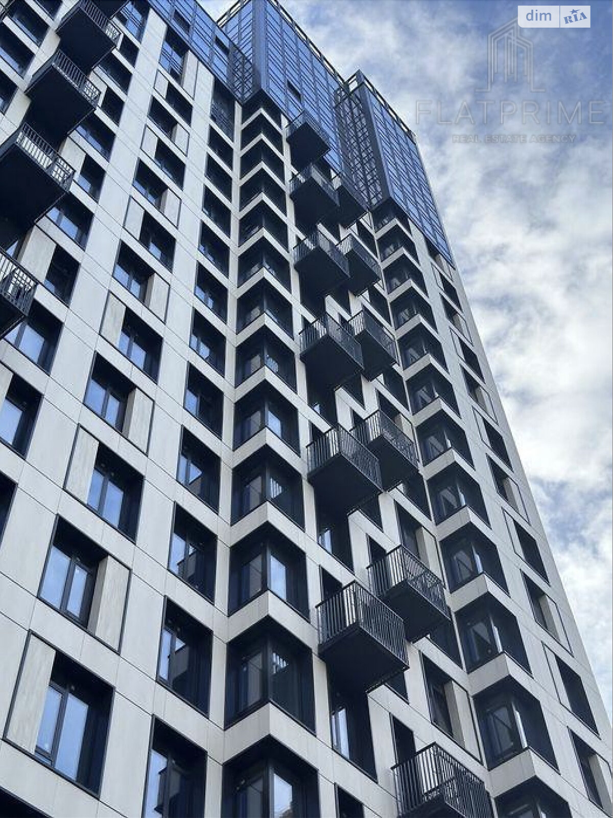 Продажа трехкомнатной квартиры в Киеве, на ул. Василия Тютюнника 39, район Саперное Поле фото 1 Продажа трехкомнатной квартиры в Киеве, на ул. Василия Тютюнника 39, район Саперное Поле фото 1