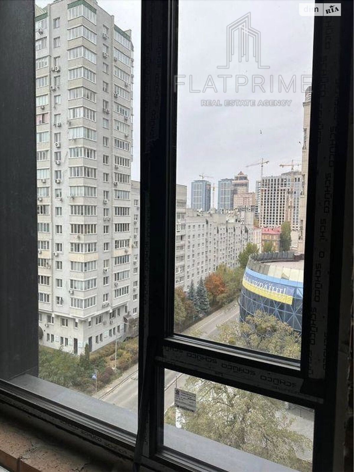 Продажа трехкомнатной квартиры в Киеве, на ул. Василия Тютюнника 39, район Саперное Поле фото 1 Продажа трехкомнатной квартиры в Киеве, на ул. Василия Тютюнника 39, район Саперное Поле фото 1