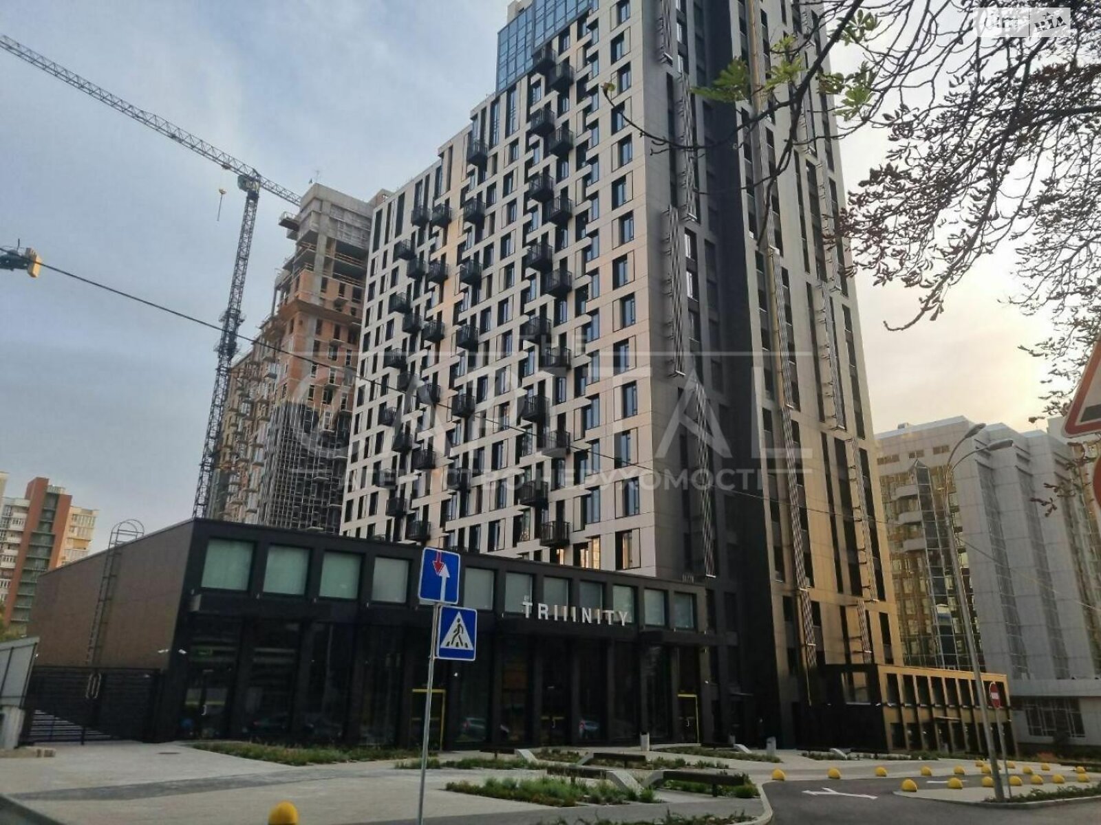 Продаж двокімнатної квартири в Києві, на вул. Василя Тютюнника 39, район Саперне Поле фото 1 Продаж двокімнатної квартири в Києві, на вул. Василя Тютюнника 39, район Саперне Поле фото 1