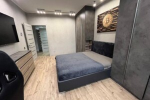 Продаж трикімнатної квартири в Києві, на вул. Василя Тютюнника 53, район Саперне Поле фото 2