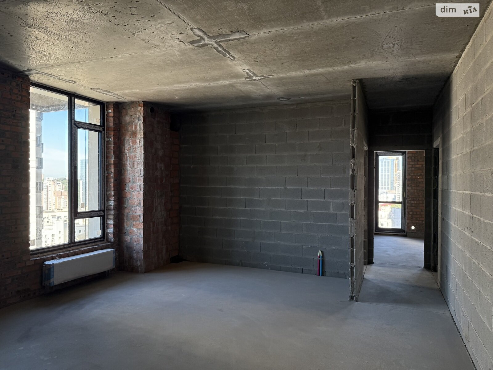 Продаж трикімнатної квартири в Києві, на вул. Василя Тютюнника 39/2, район Саперне Поле фото 1