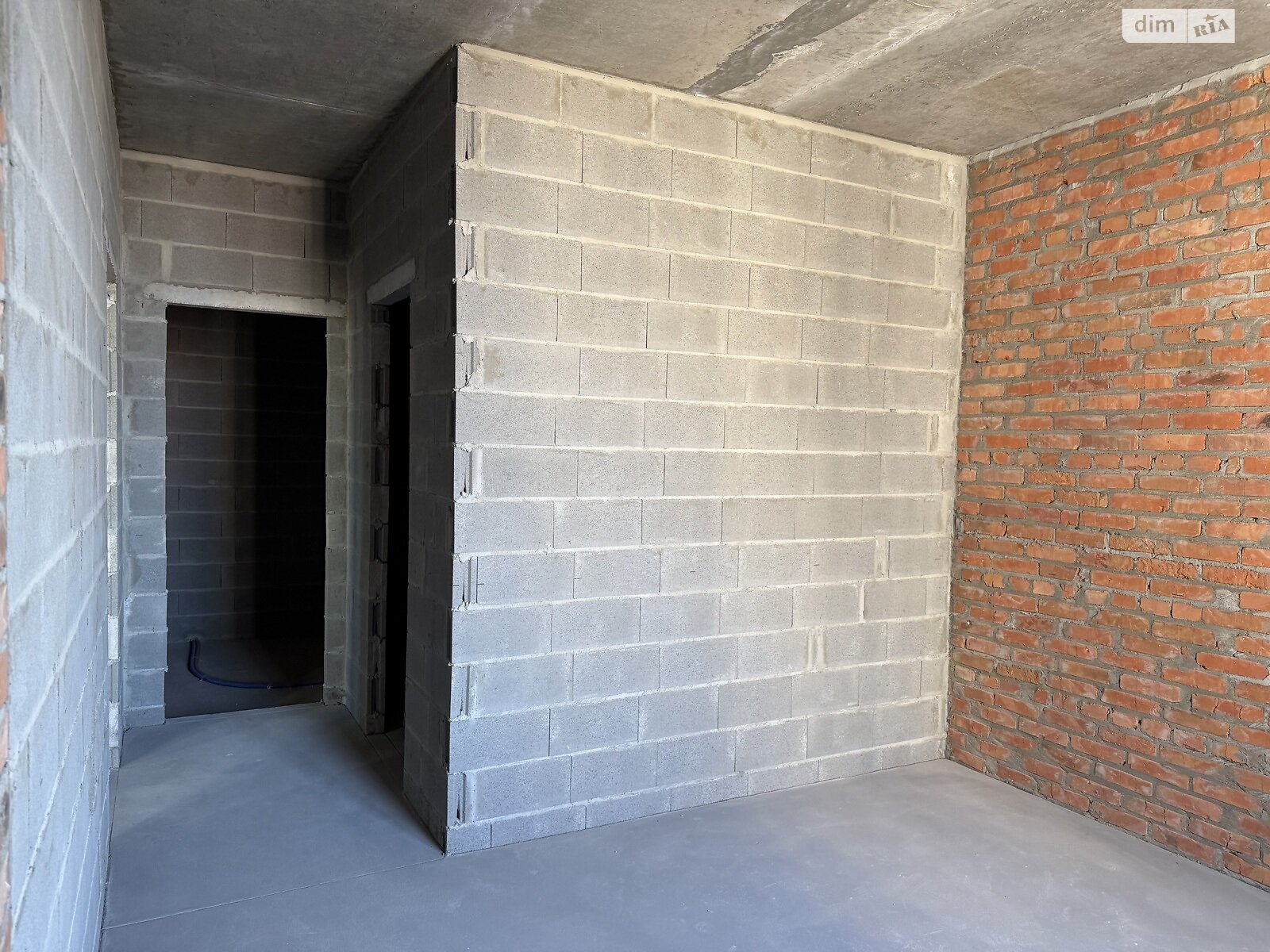 Продаж трикімнатної квартири в Києві, на вул. Василя Тютюнника 39/2, район Саперне Поле фото 1