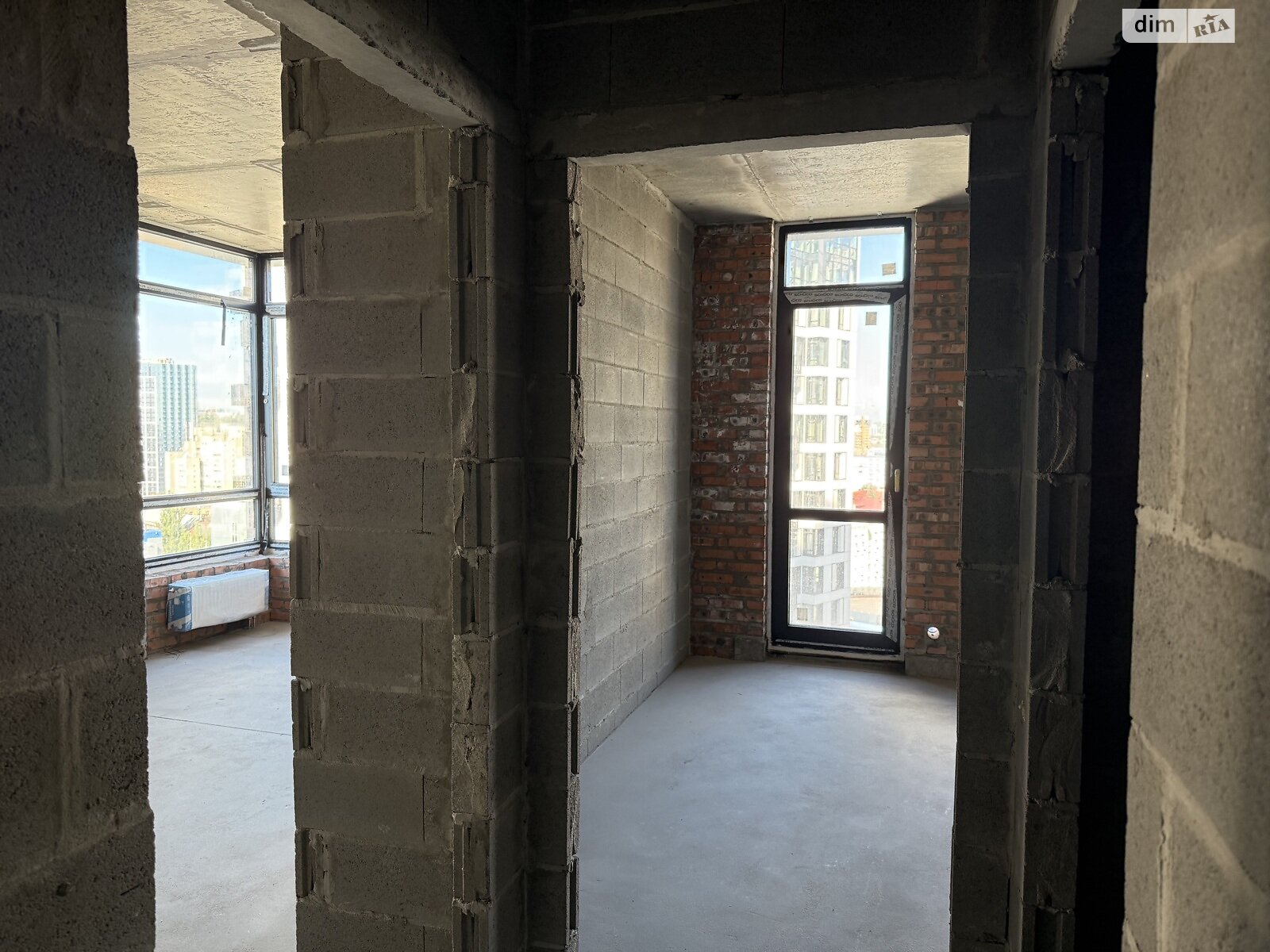 Продаж трикімнатної квартири в Києві, на вул. Василя Тютюнника 39/2, район Саперне Поле фото 1