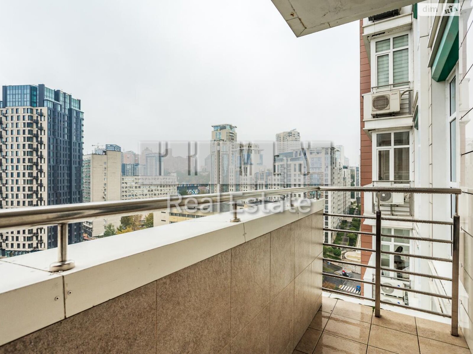 Продажа трехкомнатной квартиры в Киеве, на ул. Василия Тютюнника 51/1А, район Саперное Поле фото 1