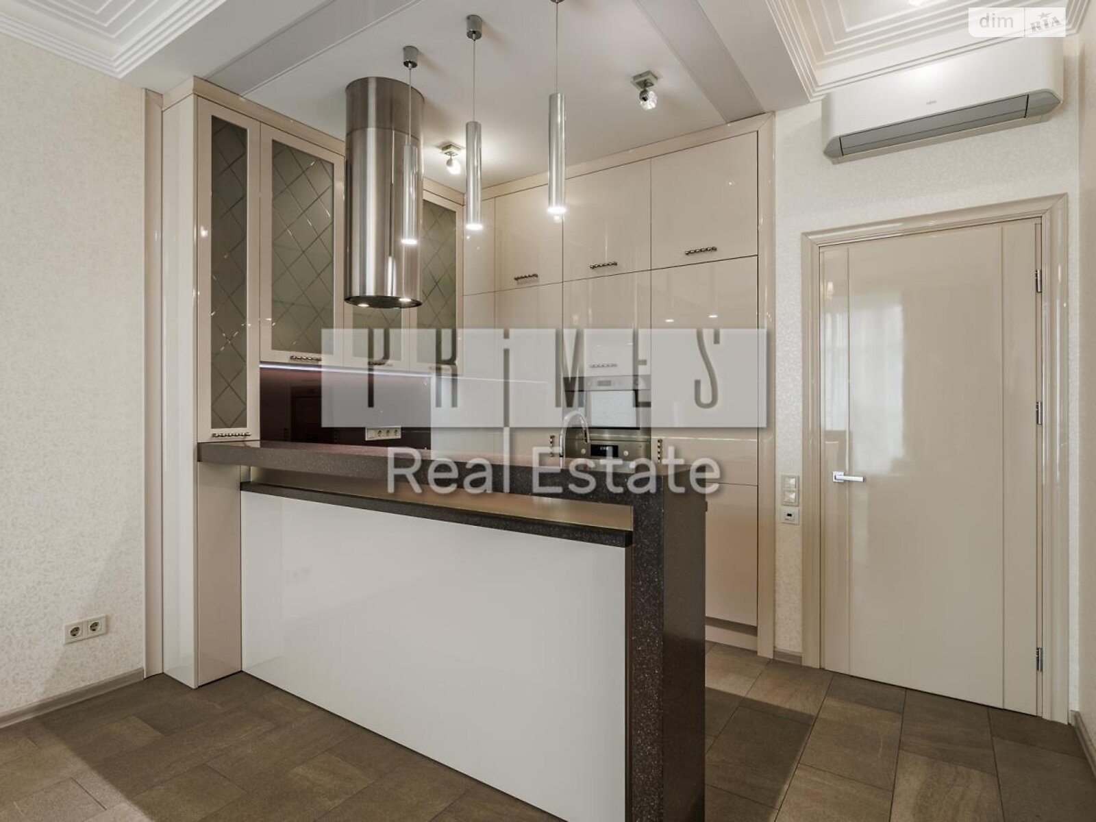 Продажа трехкомнатной квартиры в Киеве, на ул. Василия Тютюнника 51/1А, район Саперное Поле фото 1