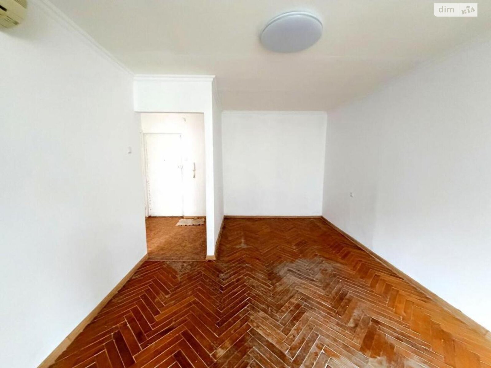 Продажа однокомнатной квартиры в Киеве, на ул. Василия Тютюнника, район Саперное Поле фото 1