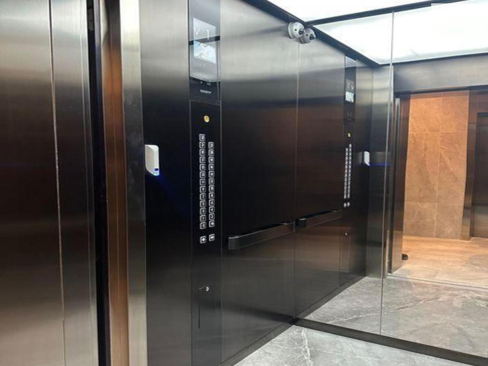 Продажа трехкомнатной квартиры в Киеве, на ул. Василия Тютюнника 45, район Саперное Поле фото 1