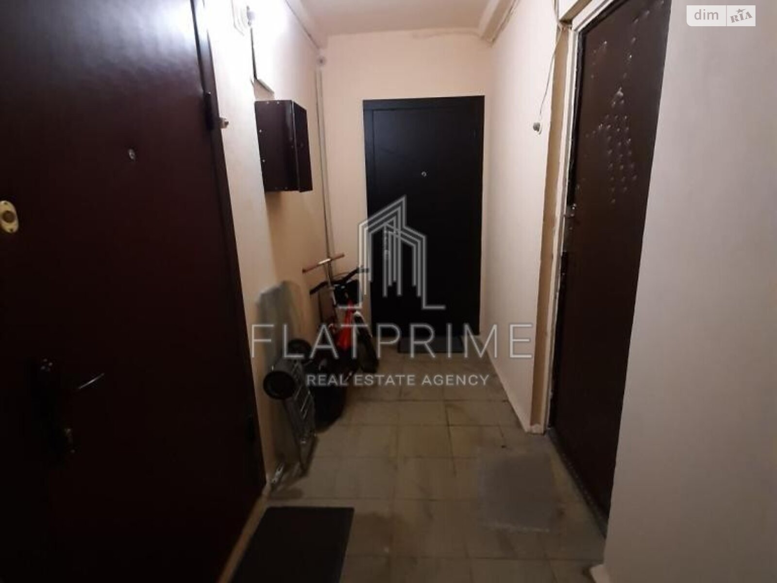 Продаж однокімнатної квартири в Києві, на вул. Анатолія Солов'яненка 8, район Північно-Броварський Масив фото 1 Продаж однокімнатної квартири в Києві, на вул. Анатолія Солов'яненка 8, район Північно-Броварський Масив фото 1