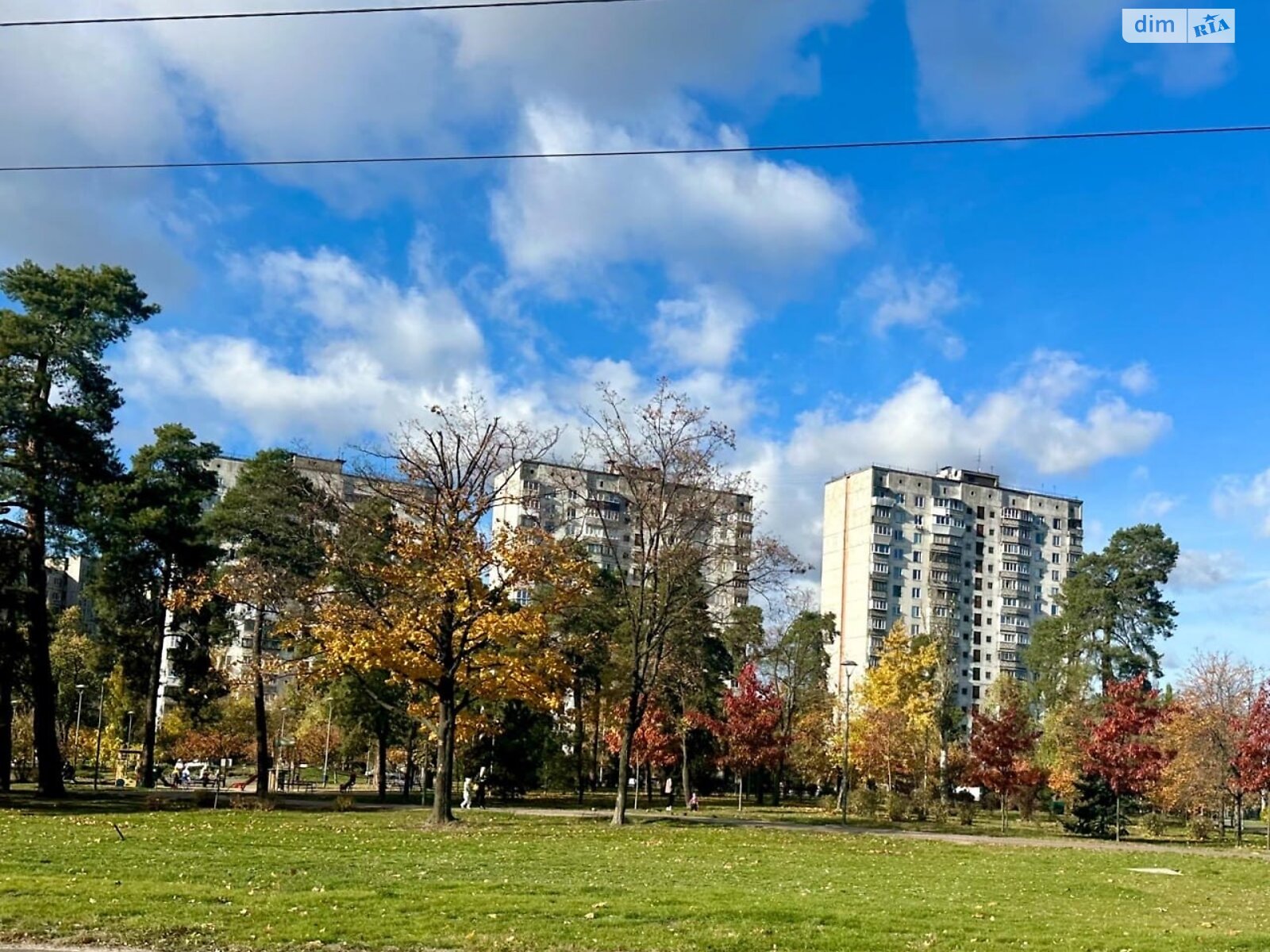 Продаж трикімнатної квартири в Києві, на вул. Андрія Малишка 13, район Північно-Броварський Масив фото 1