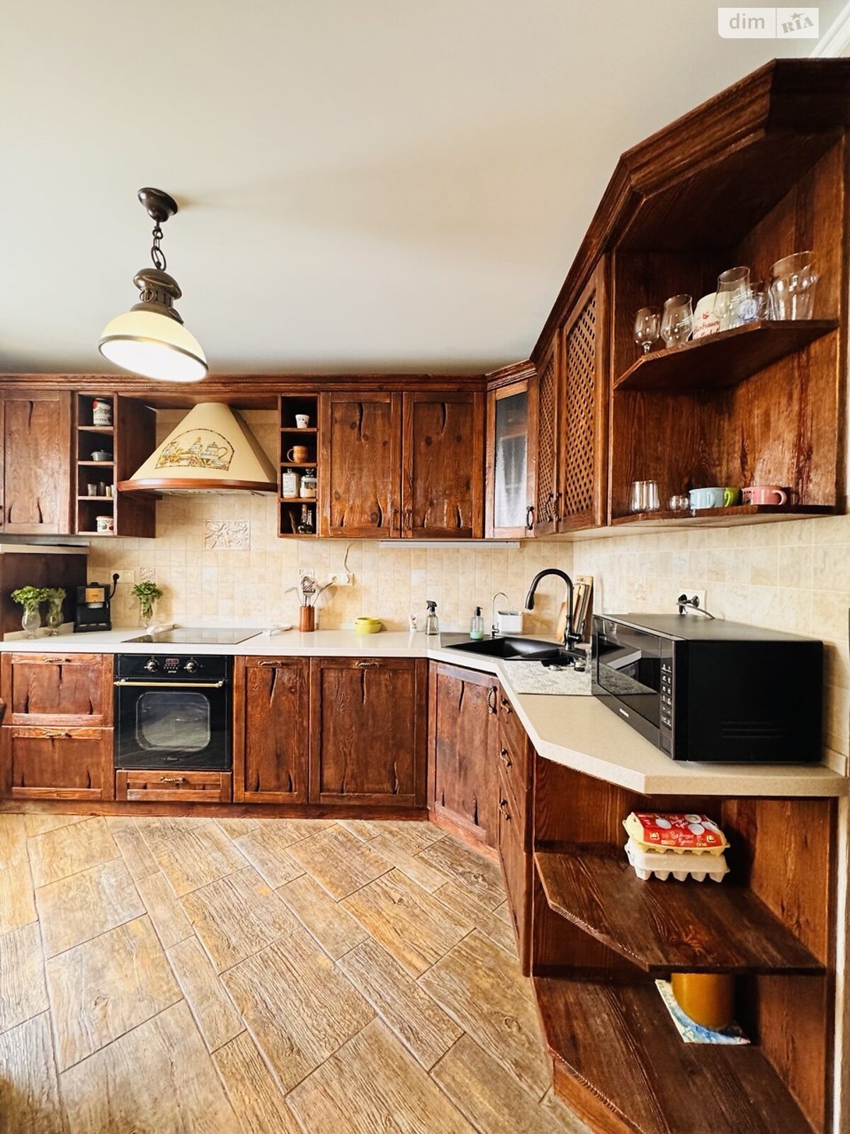 Продаж шестикімнатної квартири в Києві, на бул. Дарницький 8, район Північно-Броварський Масив фото 1 Продаж шестикімнатної квартири в Києві, на бул. Дарницький 8, район Північно-Броварський Масив фото 1