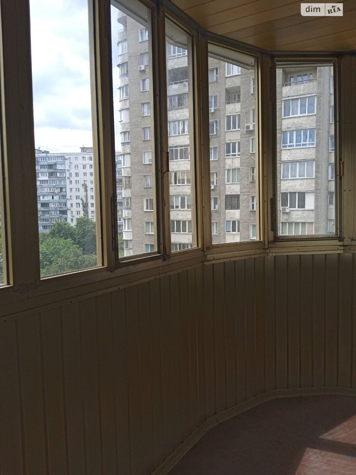 Продажа трехкомнатной квартиры в Киеве, на бул. Дарницкий 3, район Северно-Броварский Масив фото 1 Продажа трехкомнатной квартиры в Киеве, на бул. Дарницкий 3, район Северно-Броварский Масив фото 1