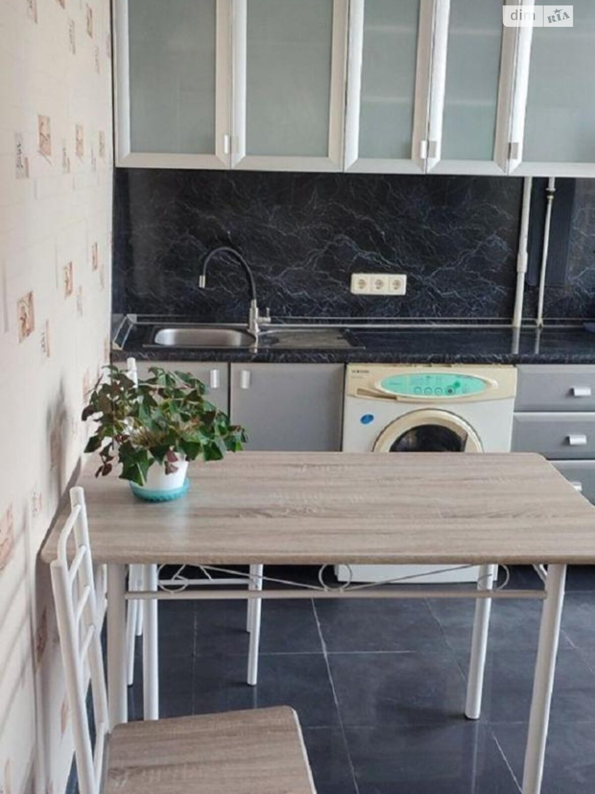 Продажа однокомнатной квартиры в Киеве, на ул. Энтузиастов 27, район Северно-Броварский Масив фото 1 Продажа однокомнатной квартиры в Киеве, на ул. Энтузиастов 27, район Северно-Броварский Масив фото 1