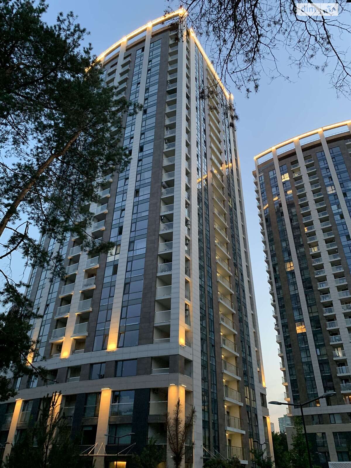 Продаж трикімнатної квартири в Києві, на вул. Князя Романа Мстиславича 28Б, район Північно-Броварський Масив фото 1 Продаж трикімнатної квартири в Києві, на вул. Князя Романа Мстиславича 28Б, район Північно-Броварський Масив фото 1