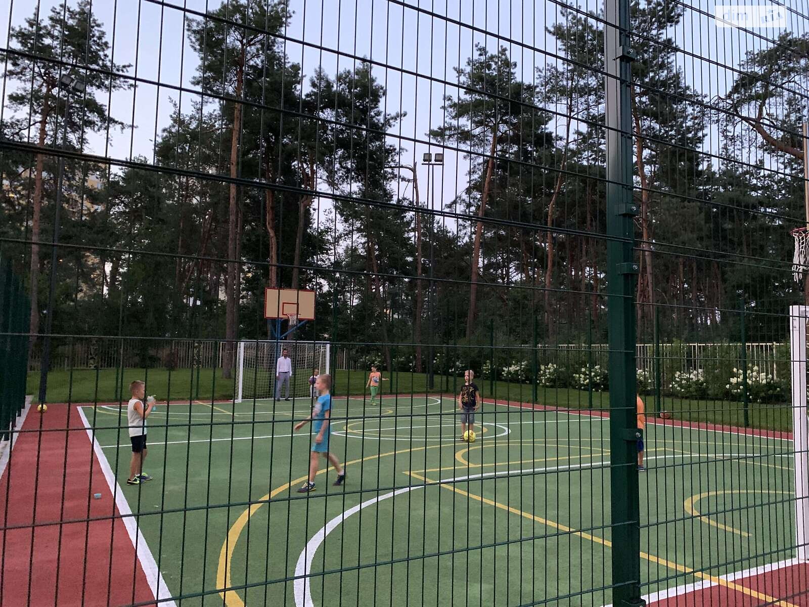 Продаж трикімнатної квартири в Києві, на вул. Князя Романа Мстиславича 28Б, район Північно-Броварський Масив фото 1 Продаж трикімнатної квартири в Києві, на вул. Князя Романа Мстиславича 28Б, район Північно-Броварський Масив фото 1