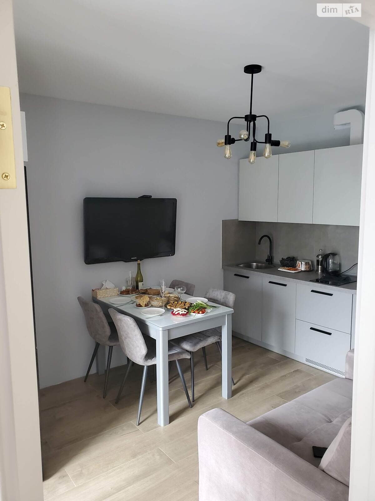 Продаж двокімнатної квартири в Києві, на вул. Князя Романа Мстиславича 28Б, район Північно-Броварський Масив фото 1 Продаж двокімнатної квартири в Києві, на вул. Князя Романа Мстиславича 28Б, район Північно-Броварський Масив фото 1