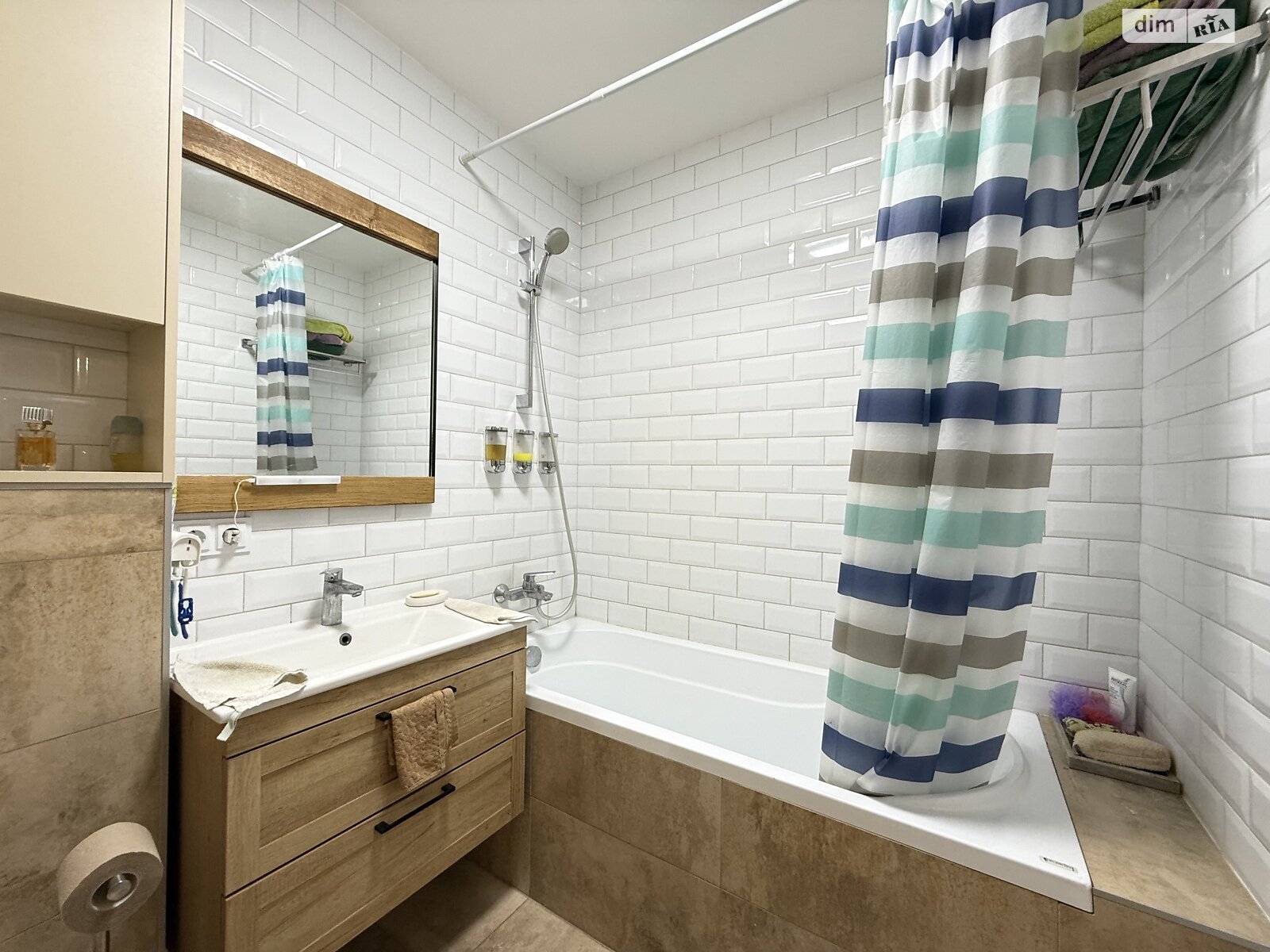 Продаж двокімнатної квартири в Києві, на вул. Князя Романа Мстиславича 28Б, район Північно-Броварський Масив фото 1 Продаж двокімнатної квартири в Києві, на вул. Князя Романа Мстиславича 28Б, район Північно-Броварський Масив фото 1