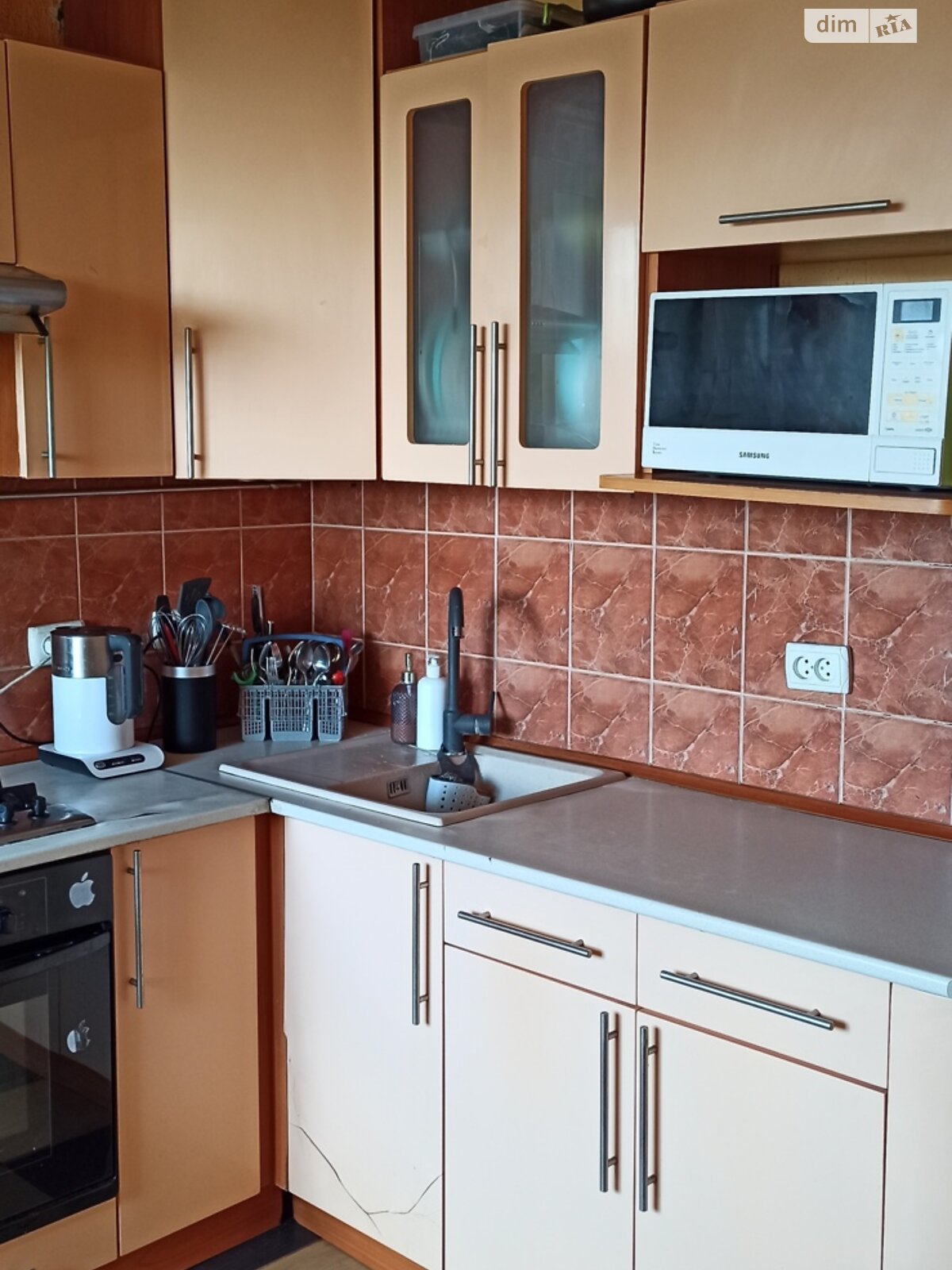 Продажа трехкомнатной квартиры в Киеве, на ул. Князя Романа Мстиславича 18, район Северно-Броварский Масив фото 1