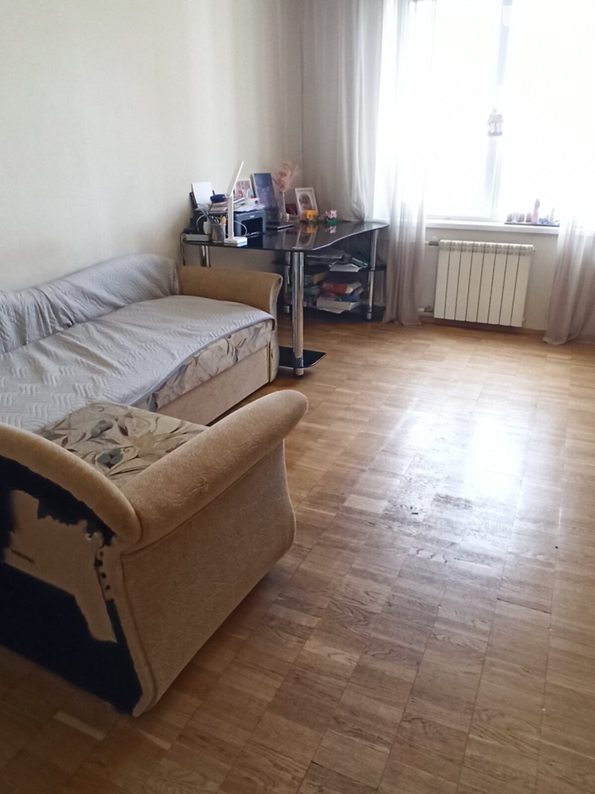 Продажа трехкомнатной квартиры в Киеве, на ул. Князя Романа Мстиславича 18, район Северно-Броварский Масив фото 1