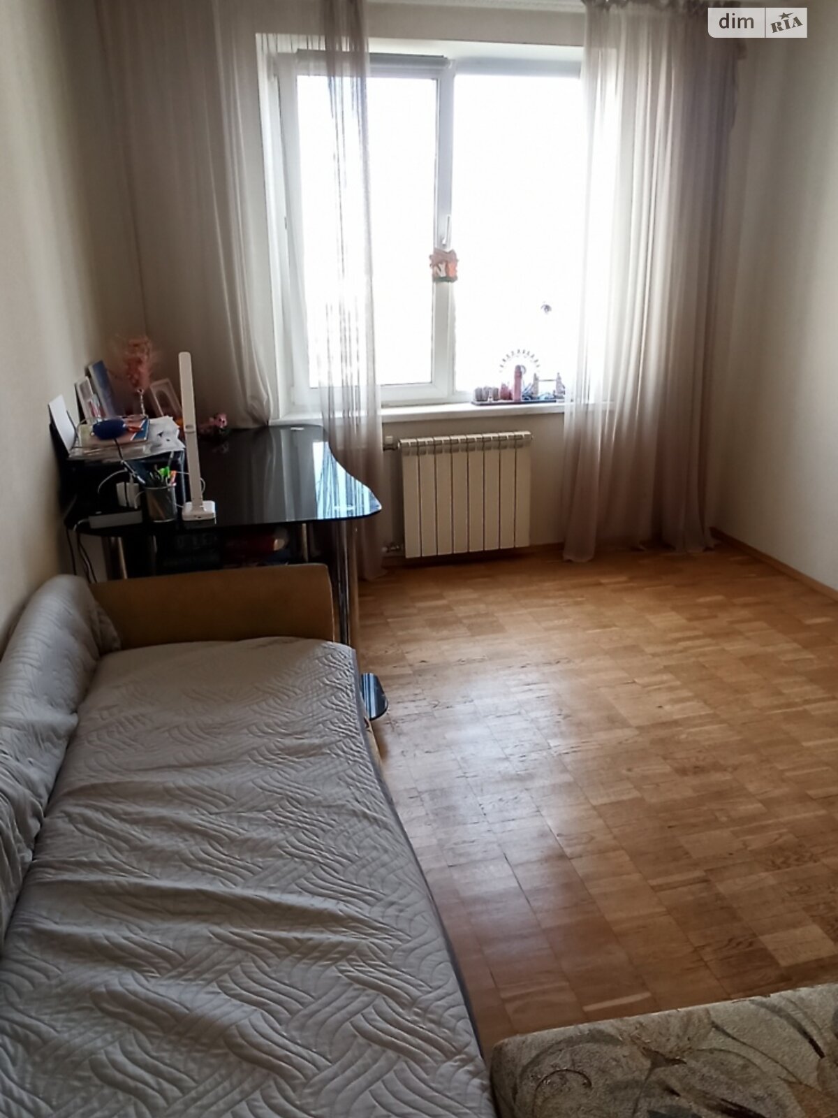 Продажа трехкомнатной квартиры в Киеве, на ул. Князя Романа Мстиславича 18, район Северно-Броварский Масив фото 1