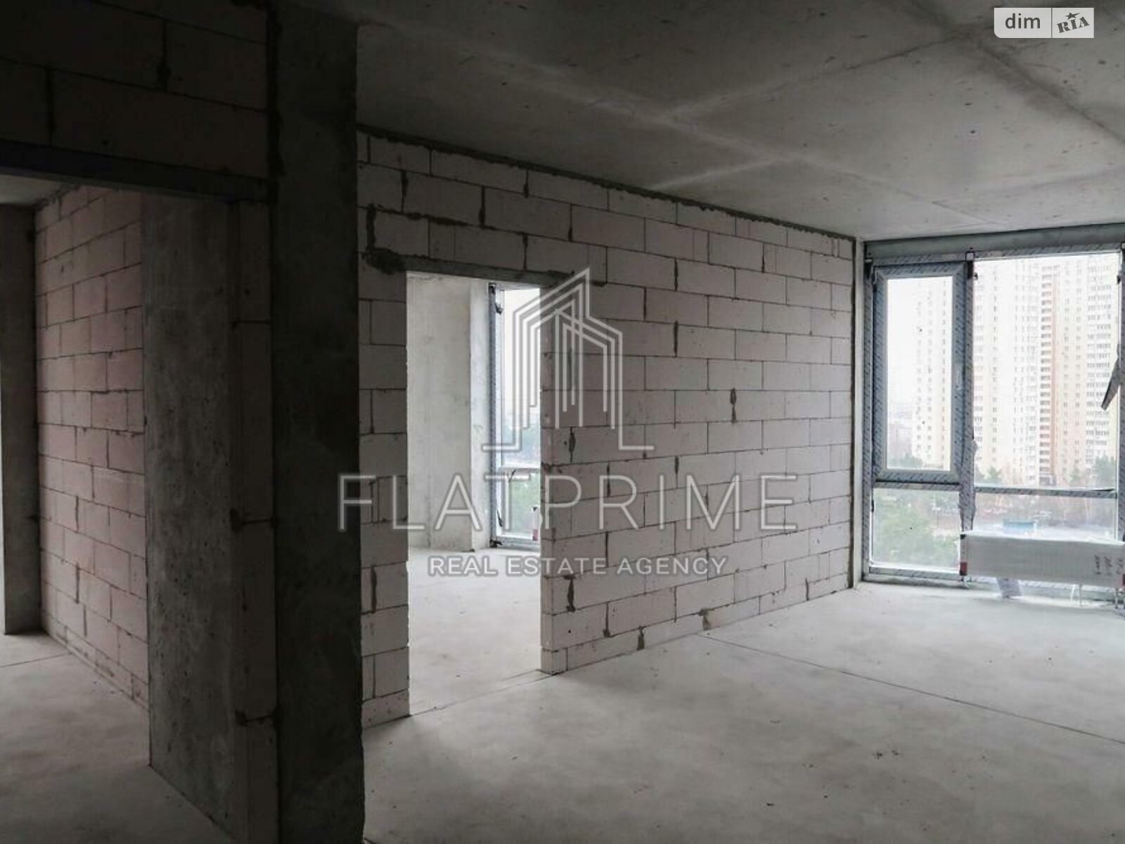 Продаж трикімнатної квартири в Києві, на вул. Князя Романа Мстиславича 26, район Північно-Броварський Масив фото 1