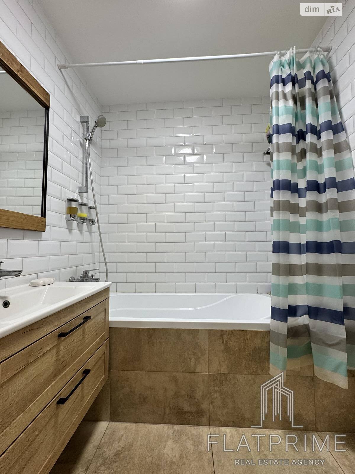 Продаж однокімнатної квартири в Києві, на вул. Князя Романа Мстиславича, кв. 347, район Північно-Броварський Масив фото 1 Продаж однокімнатної квартири в Києві, на вул. Князя Романа Мстиславича, кв. 347, район Північно-Броварський Масив фото 1