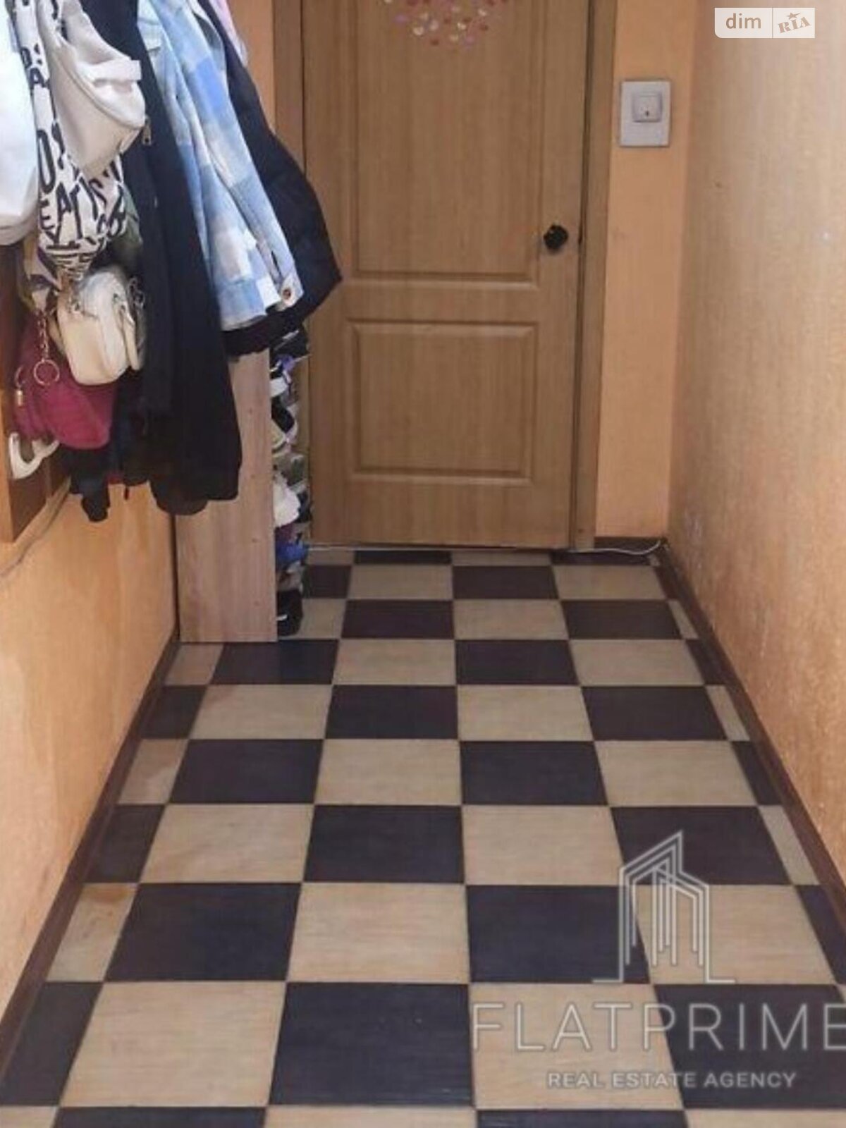 Продажа трехкомнатной квартиры в Киеве, на ул. Князя Романа Мстиславича 18, район Северно-Броварский Масив фото 1 Продажа трехкомнатной квартиры в Киеве, на ул. Князя Романа Мстиславича 18, район Северно-Броварский Масив фото 1