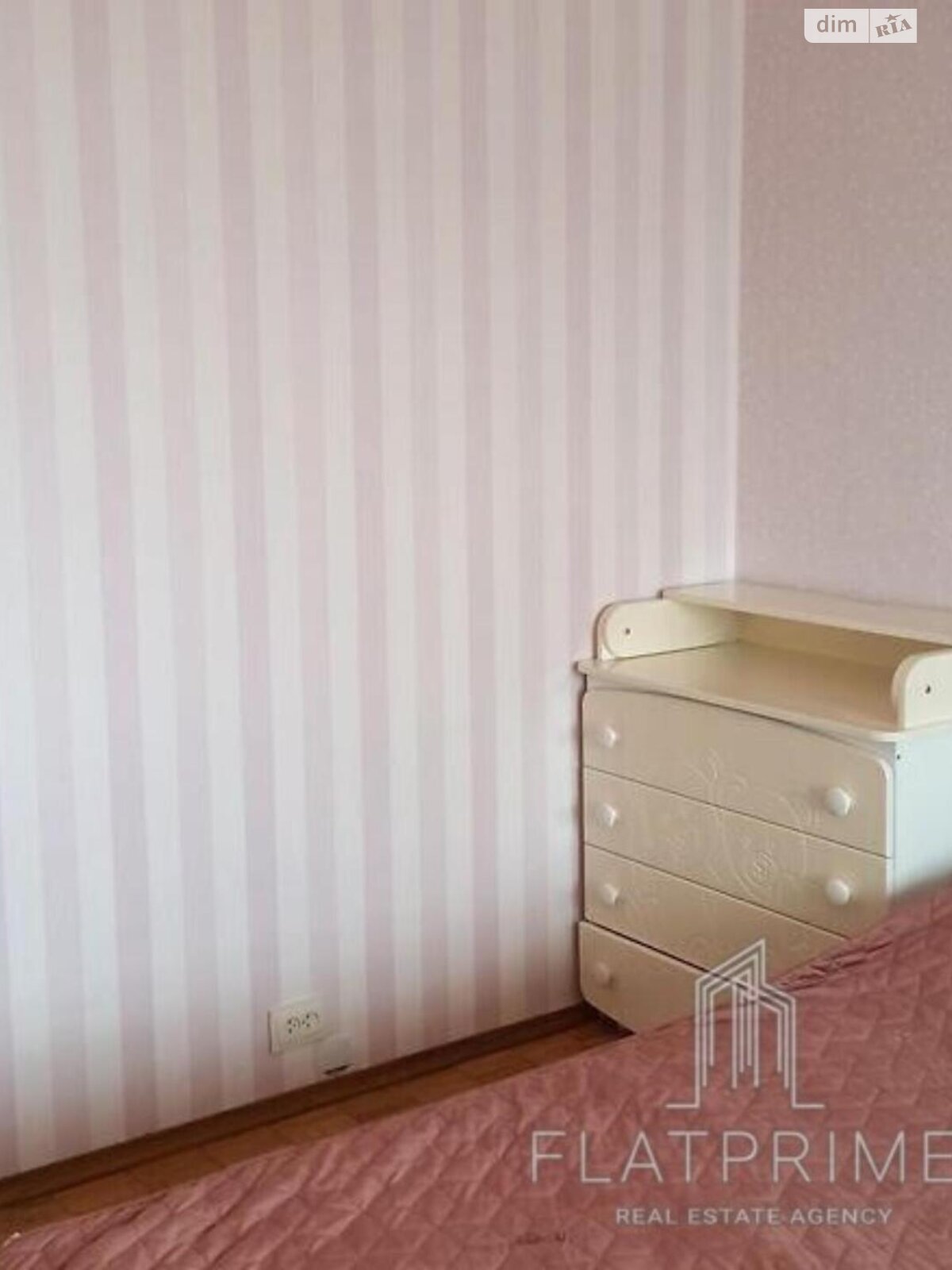 Продажа трехкомнатной квартиры в Киеве, на ул. Князя Романа Мстиславича 18, район Северно-Броварский Масив фото 1 Продажа трехкомнатной квартиры в Киеве, на ул. Князя Романа Мстиславича 18, район Северно-Броварский Масив фото 1