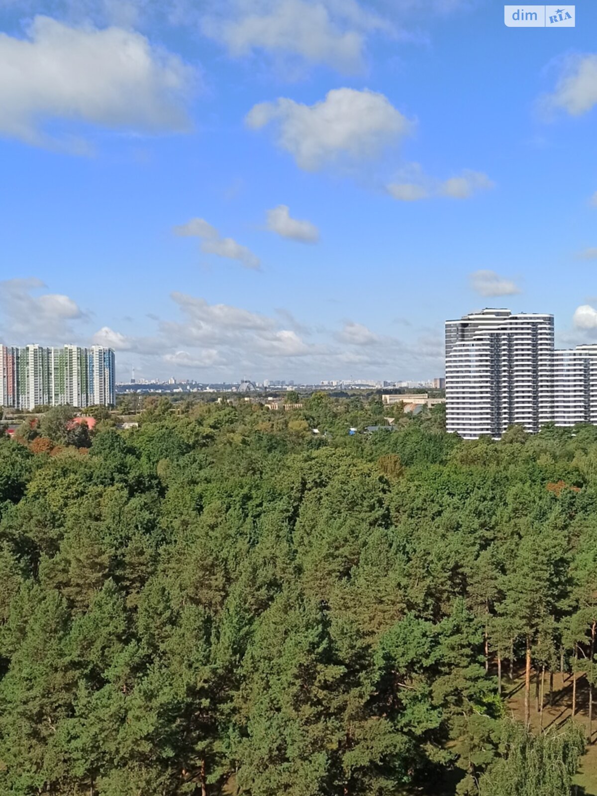 Продажа трехкомнатной квартиры в Киеве, на ул. Князя Романа Мстиславича 18, район Северно-Броварский Масив фото 1