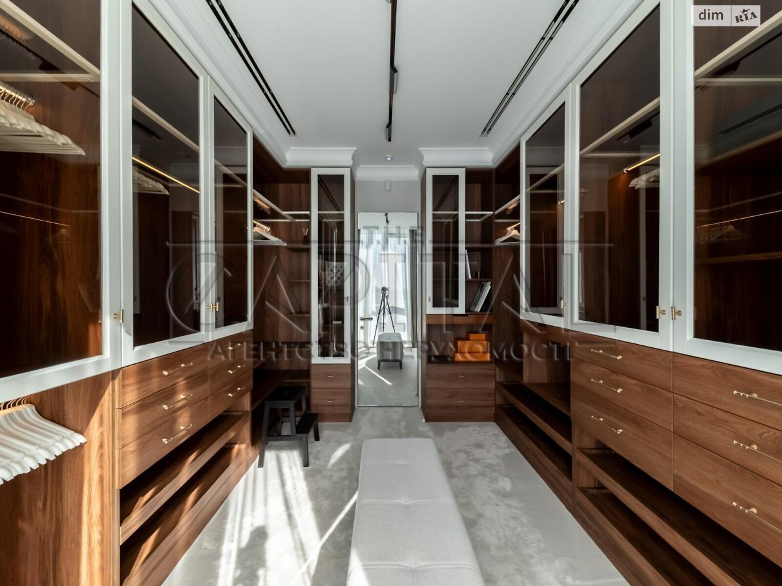 Продаж чотирикімнатної квартири в Києві, на вул. Князя Романа Мстиславича 28А, район Північно-Броварський Масив фото 1