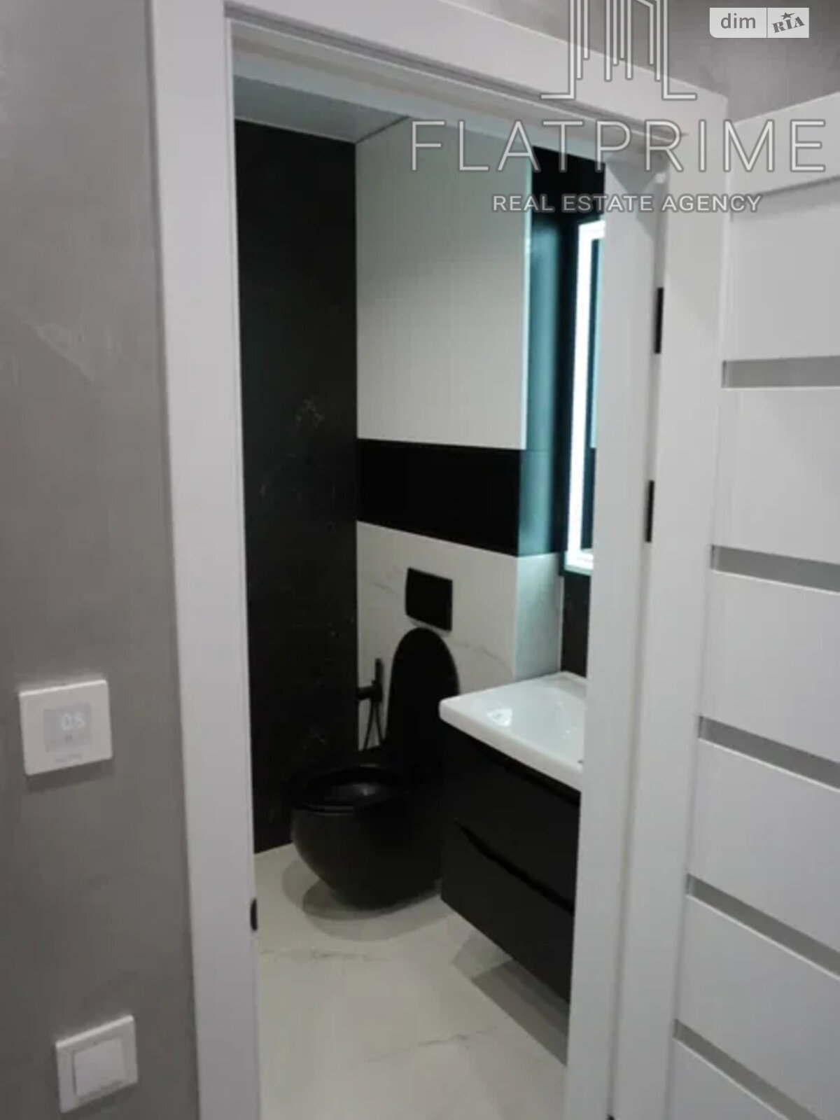 Продаж однокімнатної квартири в Києві, на вул. Князя Романа Мстиславича, район Північно-Броварський Масив фото 1 Продаж однокімнатної квартири в Києві, на вул. Князя Романа Мстиславича, район Північно-Броварський Масив фото 1