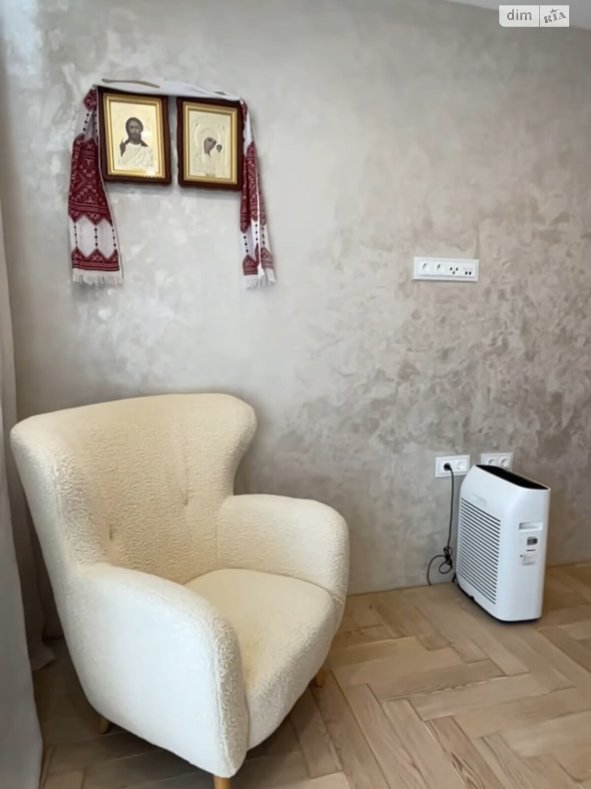 Продаж трикімнатної квартири в Києві, на вул. Князя Романа Мстиславича 28, район Північно-Броварський Масив фото 1