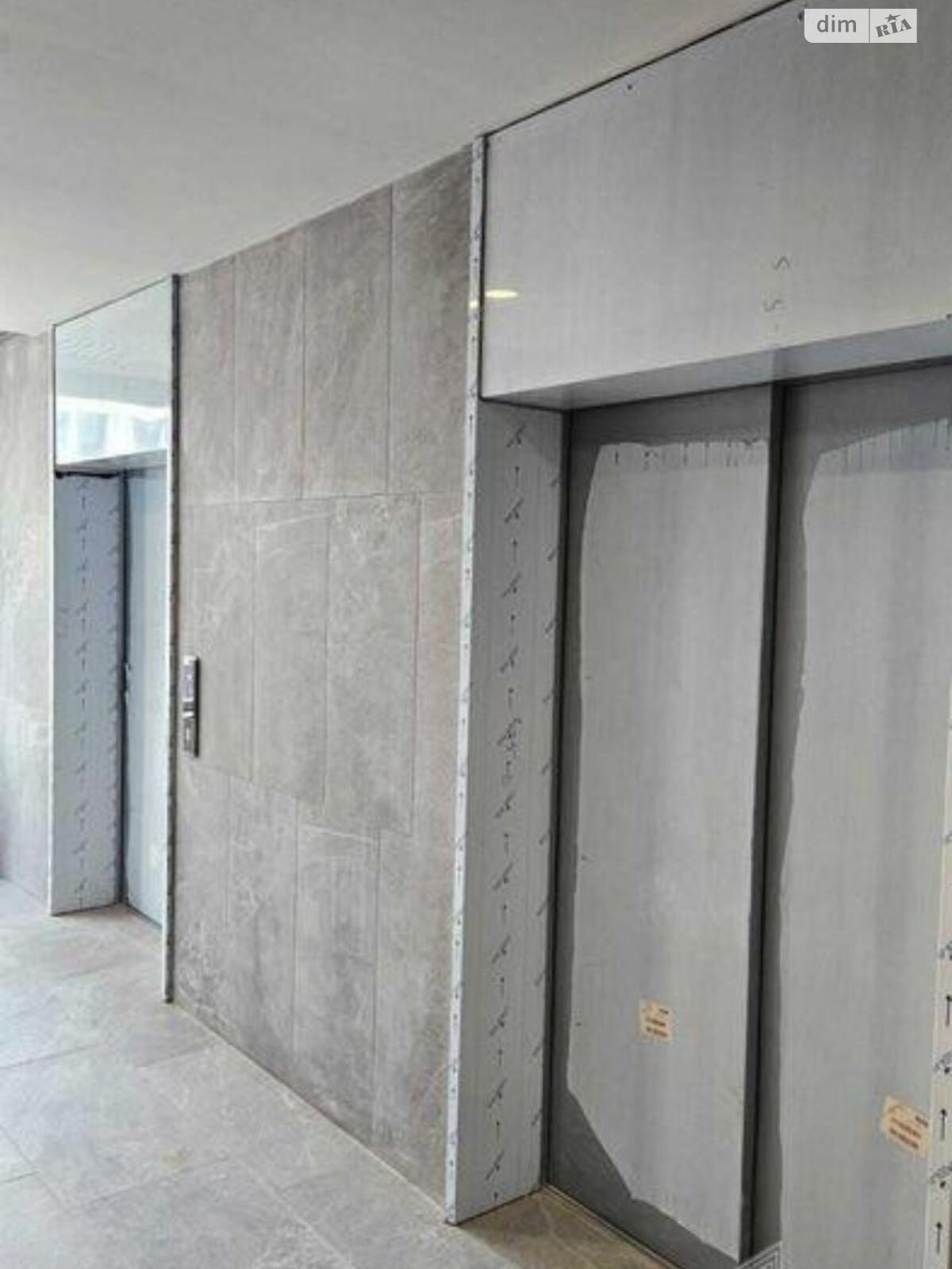 Продаж однокімнатної квартири в Києві, на вул. Князя Романа Мстиславича 22, район Північно-Броварський Масив фото 1 Продаж однокімнатної квартири в Києві, на вул. Князя Романа Мстиславича 22, район Північно-Броварський Масив фото 1