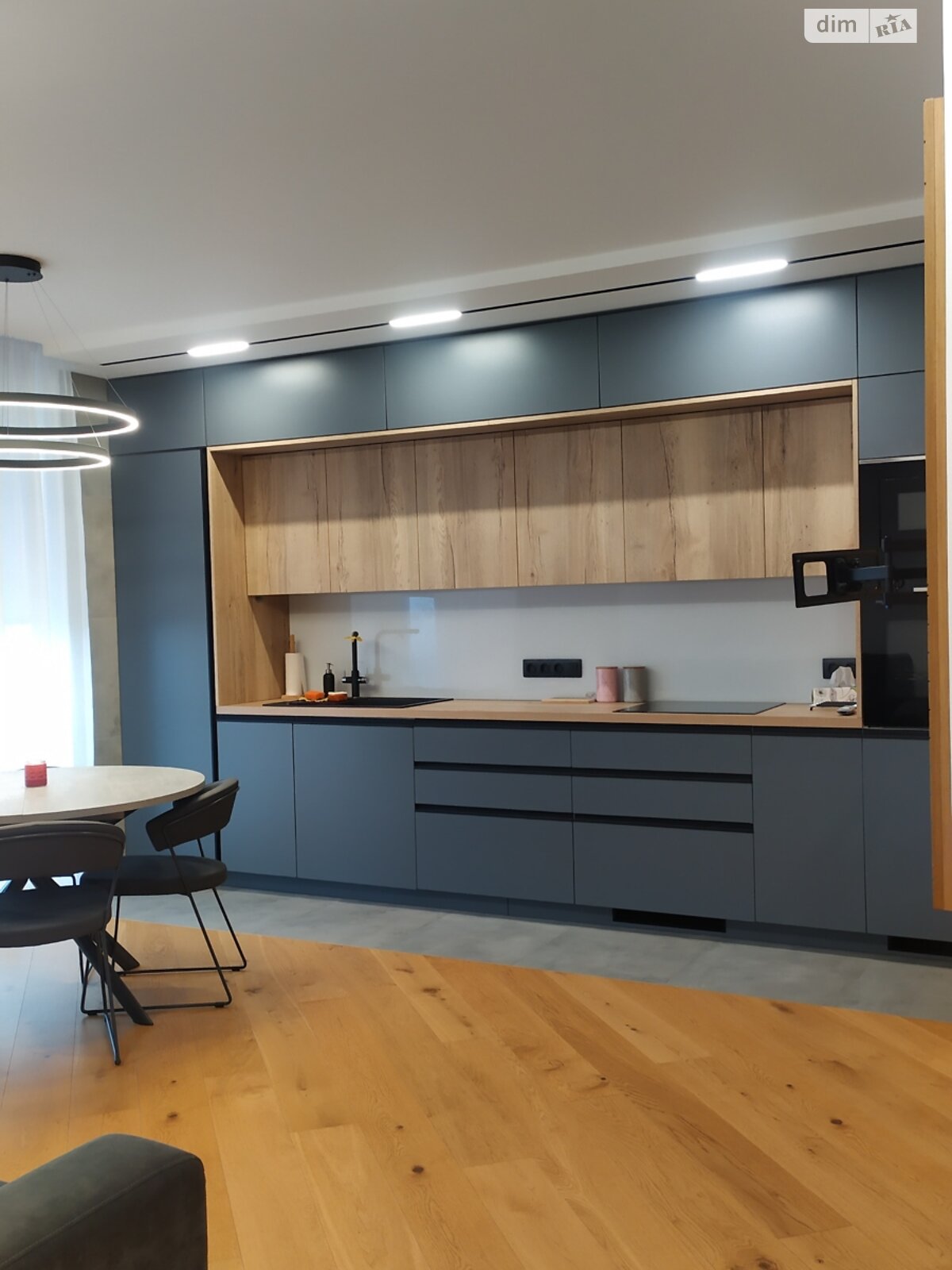 Продажа трехкомнатной квартиры в Киеве, на ул. Князя Романа Мстиславича 28, район Северно-Броварский Масив фото 1