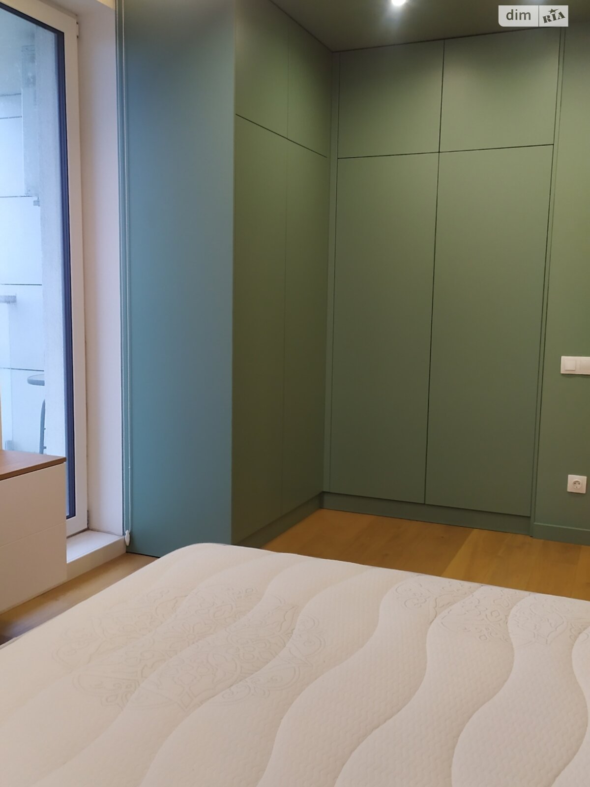 Продажа трехкомнатной квартиры в Киеве, на ул. Князя Романа Мстиславича 28, район Северно-Броварский Масив фото 1