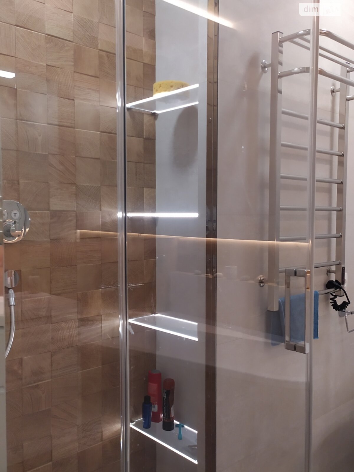 Продажа трехкомнатной квартиры в Киеве, на ул. Князя Романа Мстиславича 28, район Северно-Броварский Масив фото 1